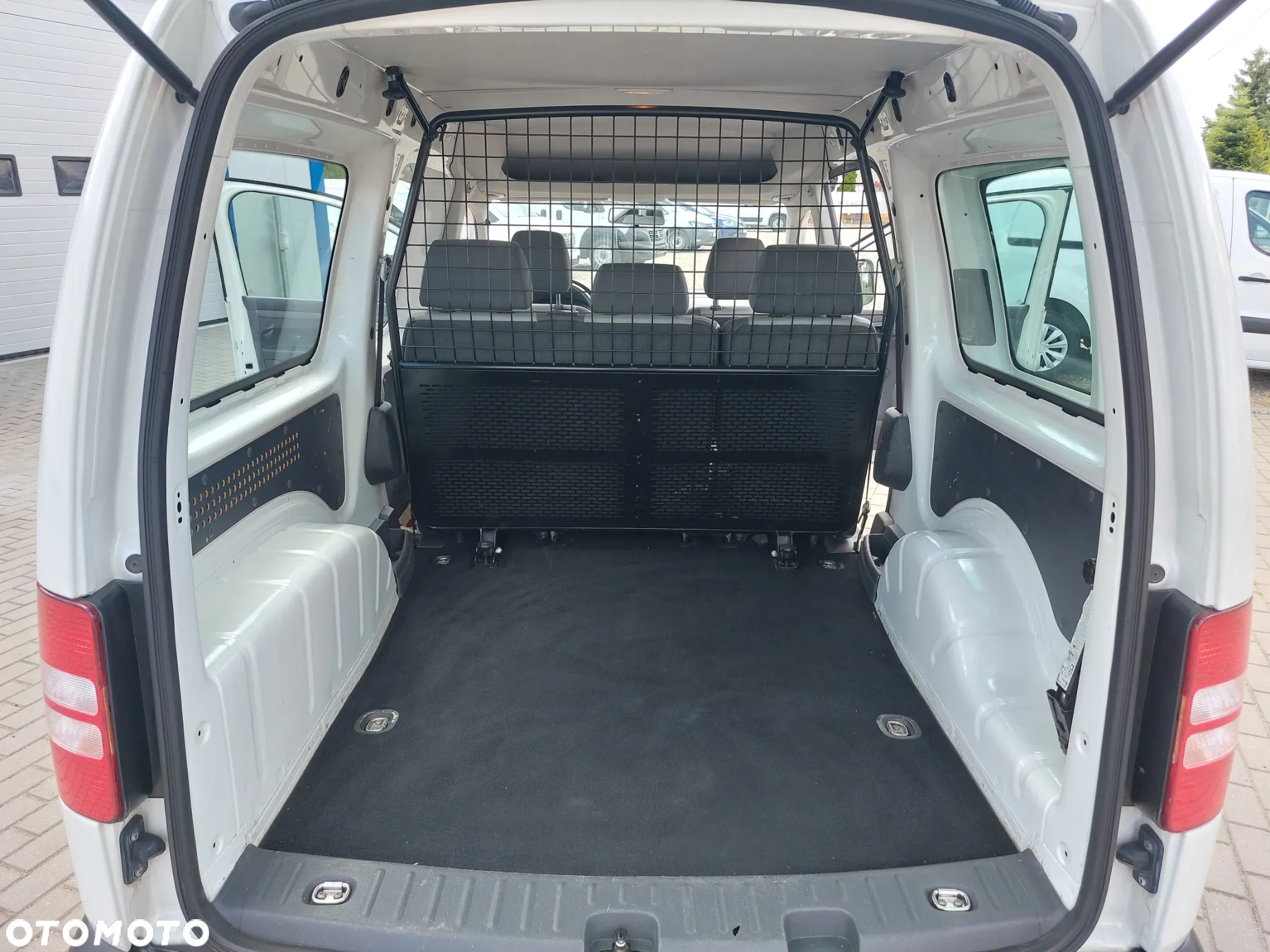 Volkswagen Caddy 1.6 TDI Comfortline - 14