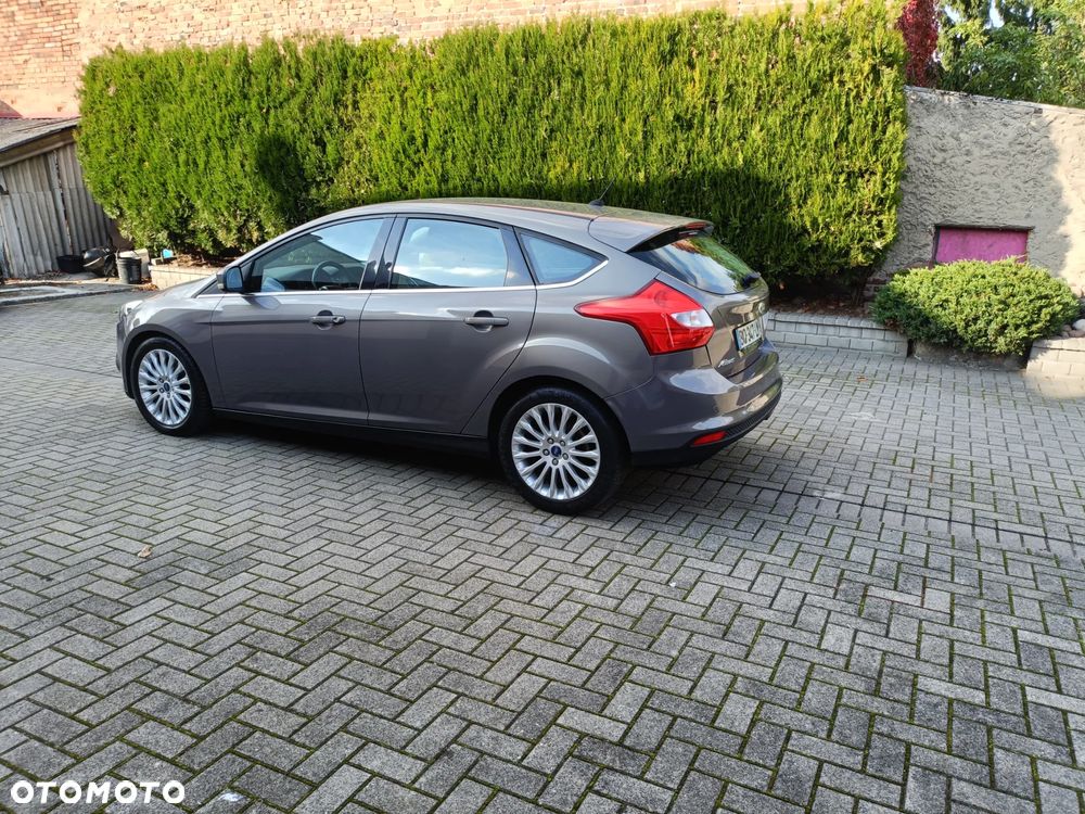 Ford Focus 2011 photo 4