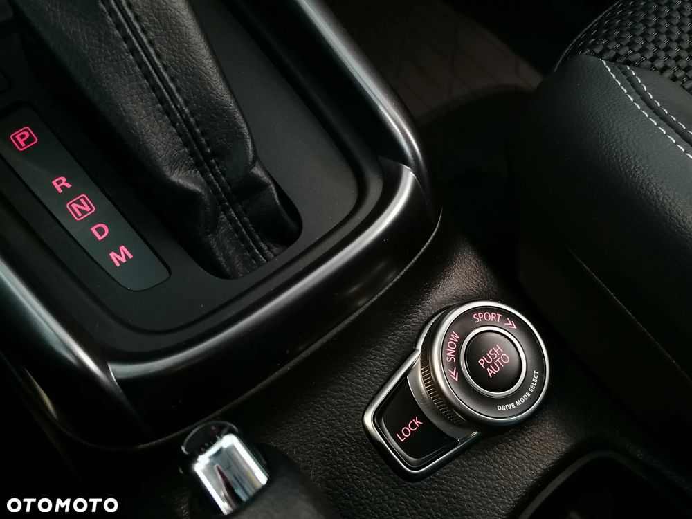 Suzuki S-Cross 1.4 BoosterJet mHEV Elegance SP 4WD - 17