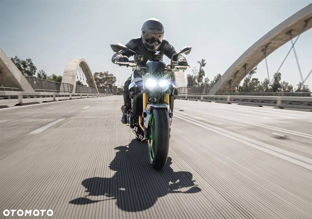 Kawasaki Z 900 - 7
