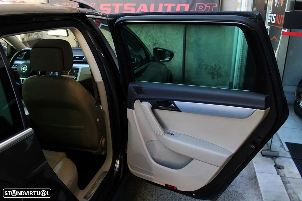 VW Passat Alltrack 2.0 TDI 4Motion DSG BlueMotion Tec - 26