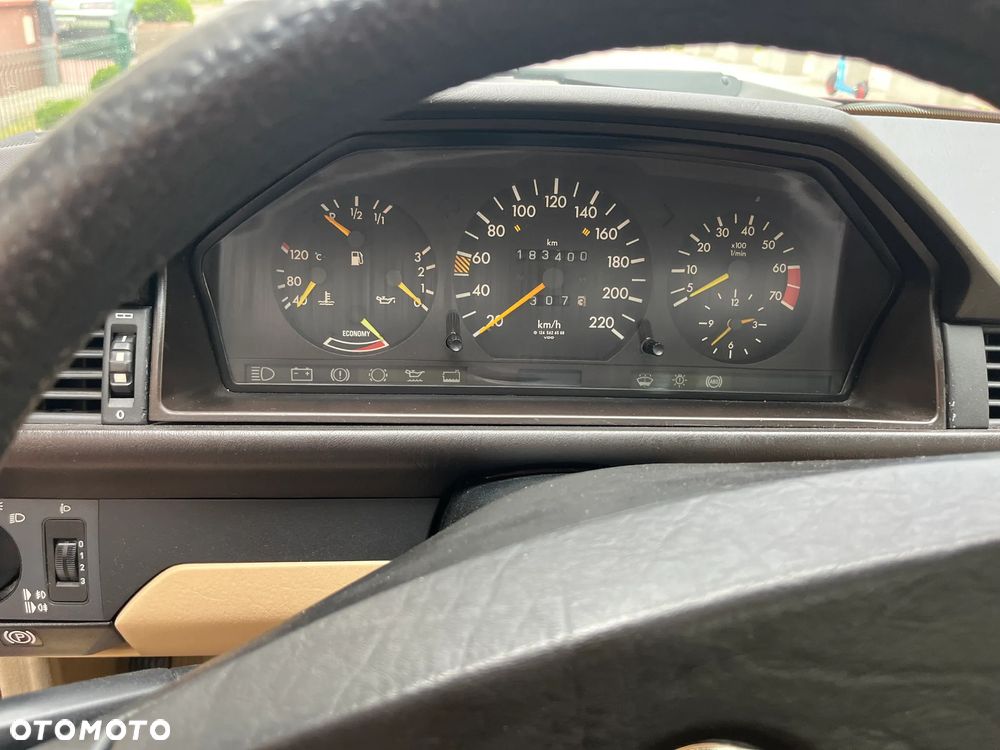 Mercedes-Benz W124 (1984-1993) - 5