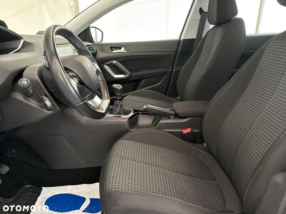 Peugeot 308 - 13