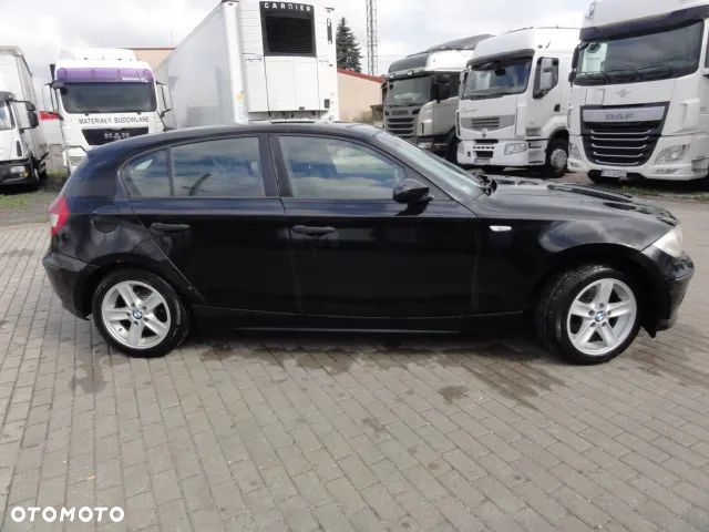 BMW Seria 1 116i - 6