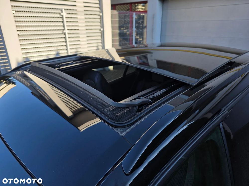 Peugeot 2008 PureTech 130 EAT8 GT - 10