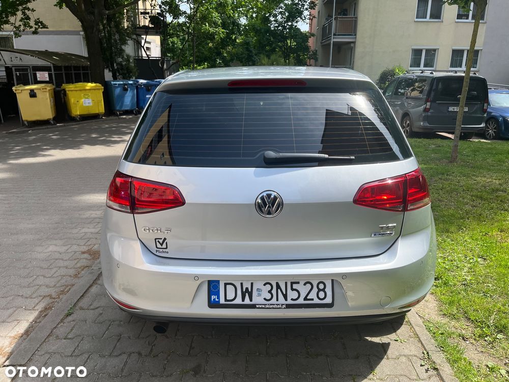 Volkswagen Golf 1.2 TSI BMT Comfortline - 4