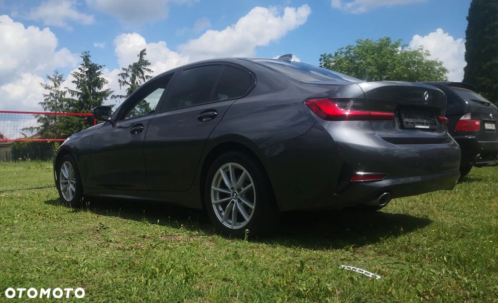 BMW Seria 3 318d Luxury Line - 10