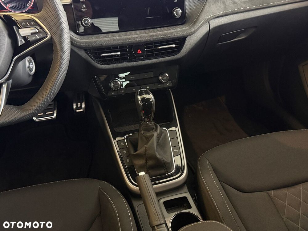 Skoda Fabia 1.0 TSI Monte Carlo DSG - 17