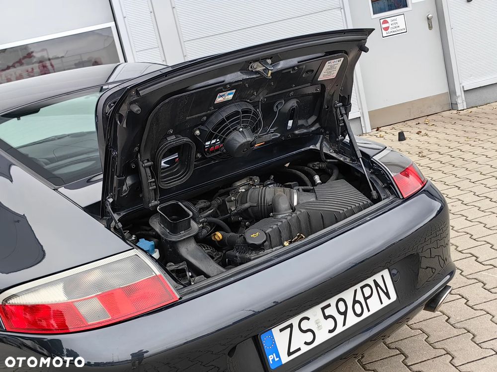 Porsche 911 - 26