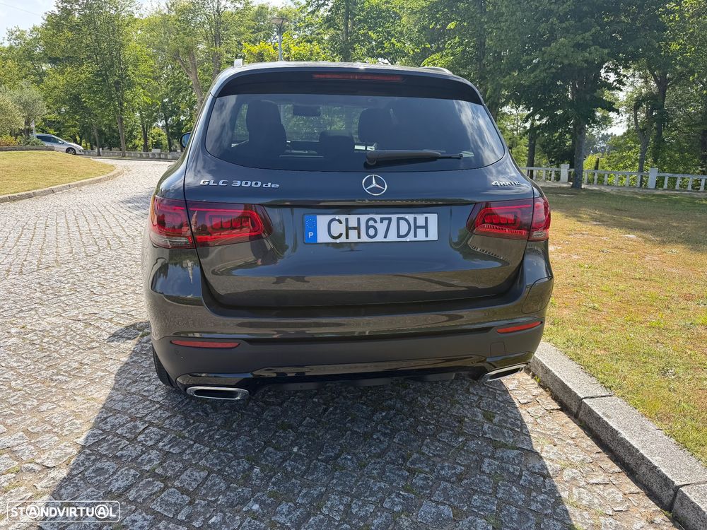 Mercedes-Benz GLC 300 e 4Matic - 6