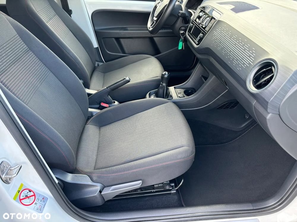 Volkswagen up! sound - 13