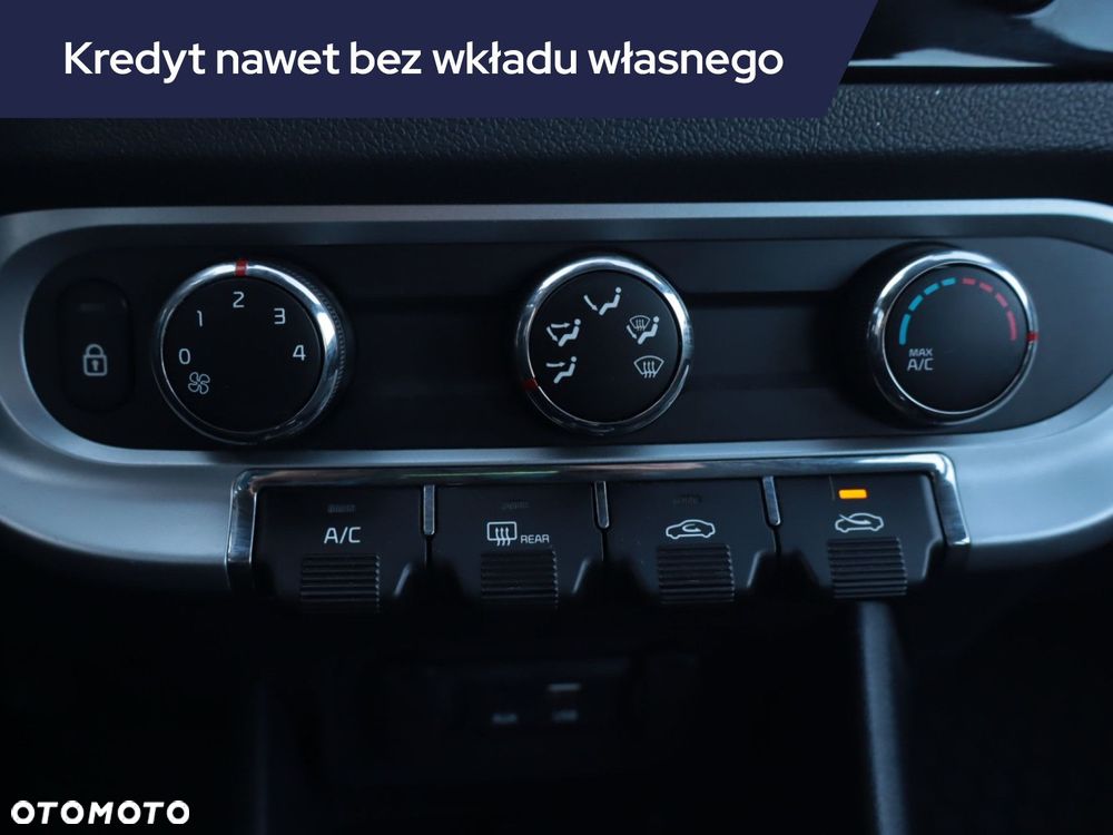 Kia Rio - 15