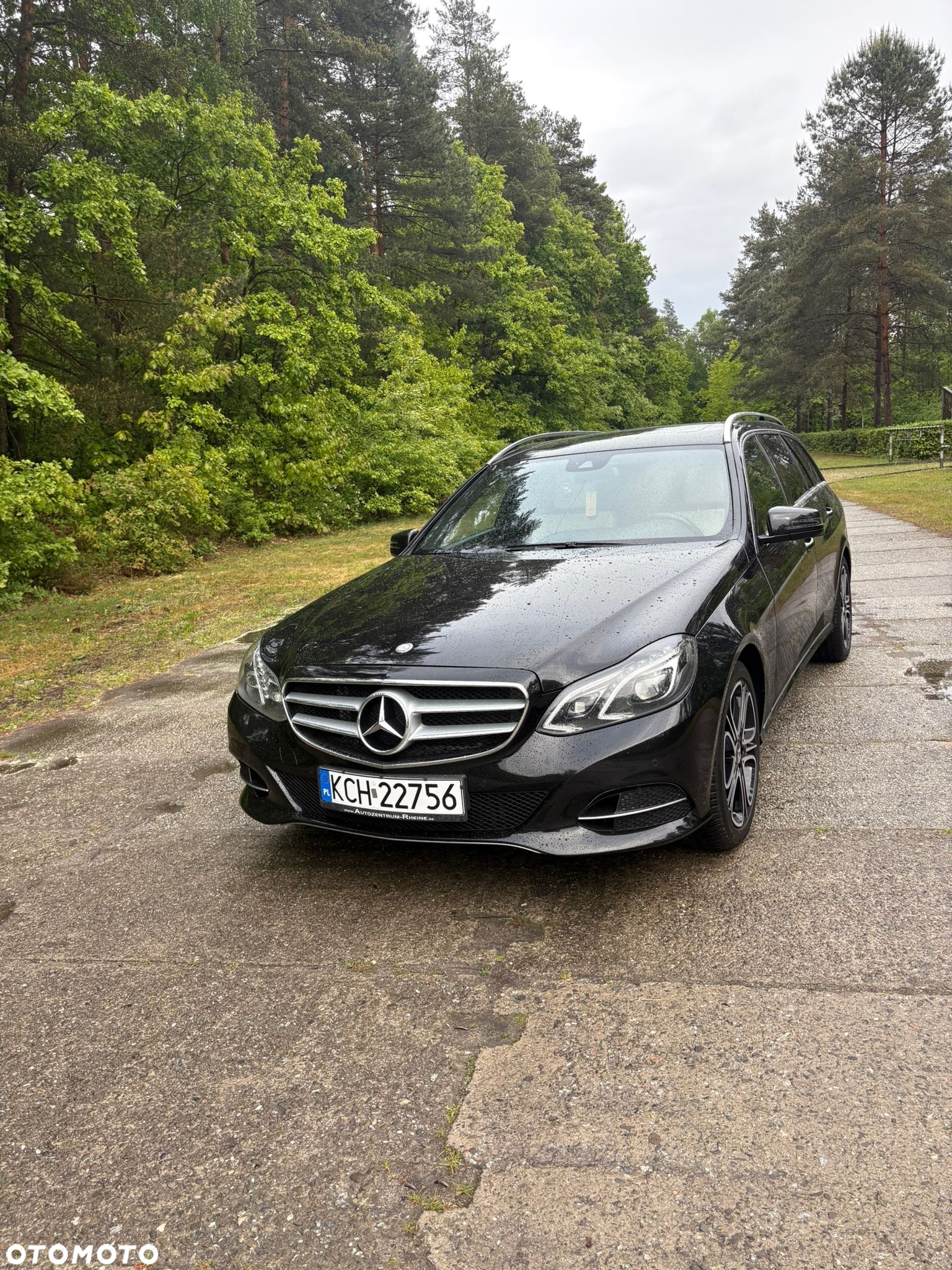 Mercedes-Benz Klasa E 220 T CDI DPF BlueEFFICIENCY Automatik Elegance - 2