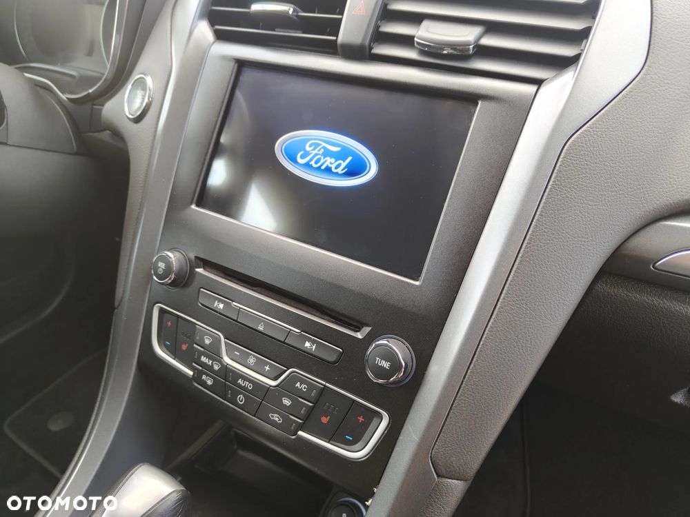 Ford Mondeo - 24