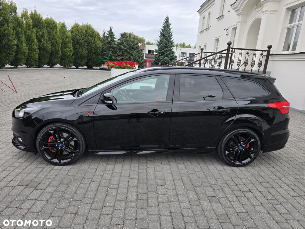 Ford Focus 2.0 EcoBoost ST mit Leder-Exclusiv-Paket - 20