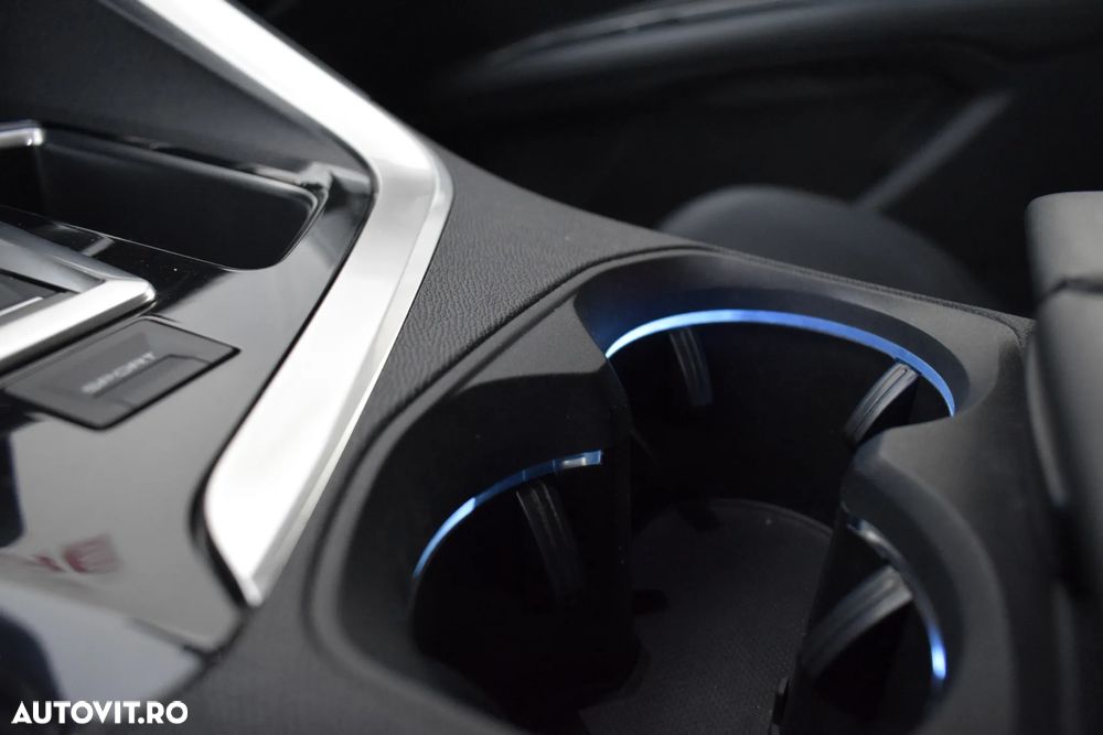 Peugeot 3008 PureTech 130 Stop & Start GPF EAT8 Allure - 16