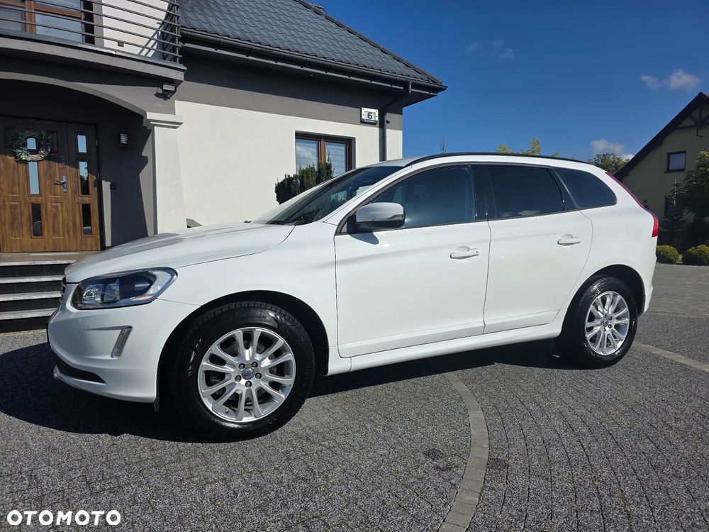 Volvo XC 60 D4 AWD Geartronic Momentum - 2