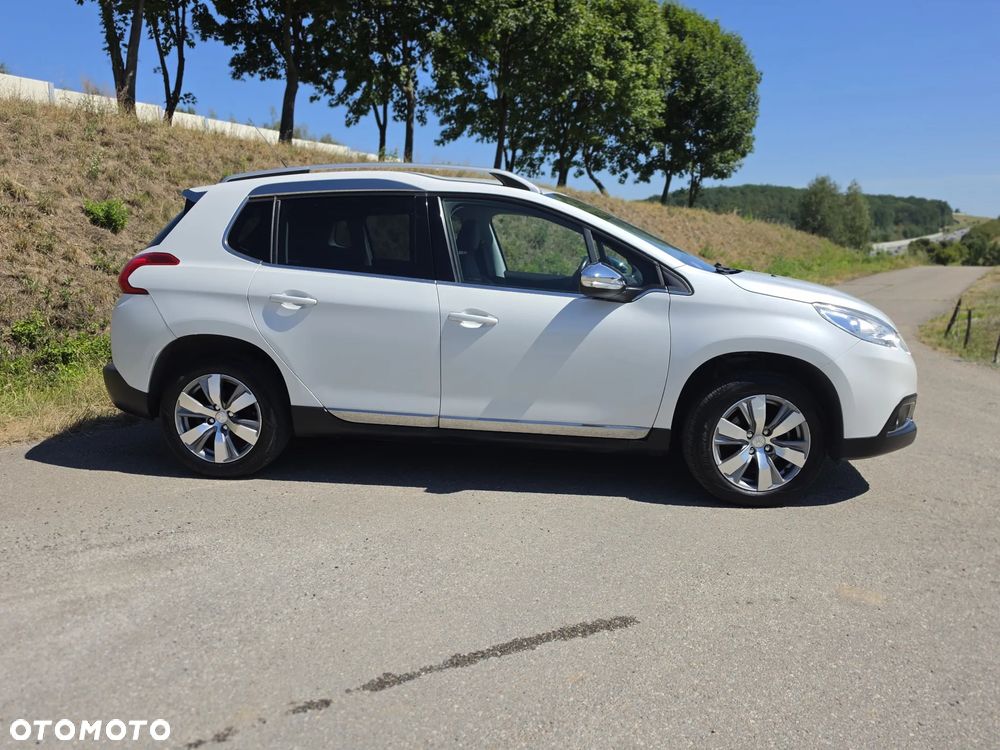 Peugeot 2008 1.6 VTi Allure - 16