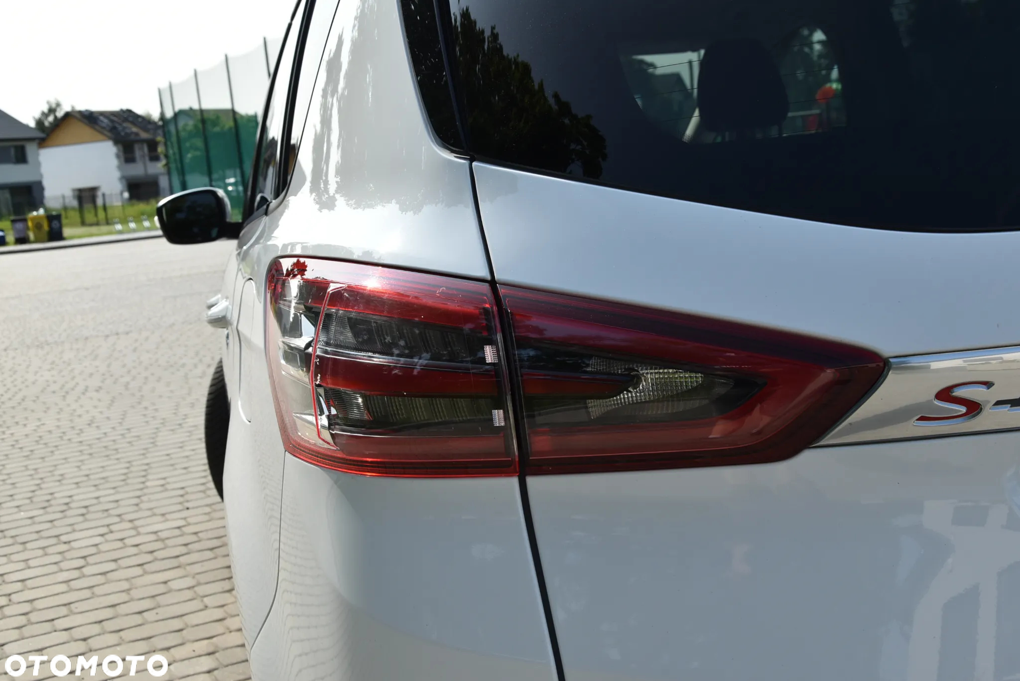 Ford S-Max 2.0 EcoBlue Titanium - 26