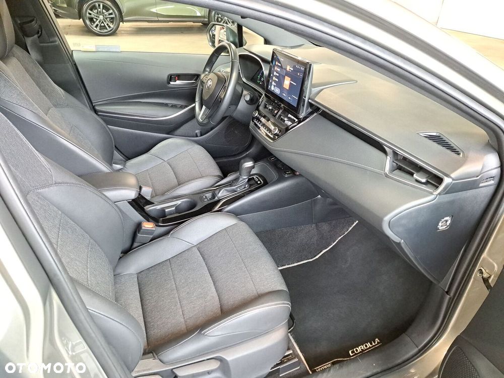 Toyota Corolla 1.8 Hybrid Style - 12