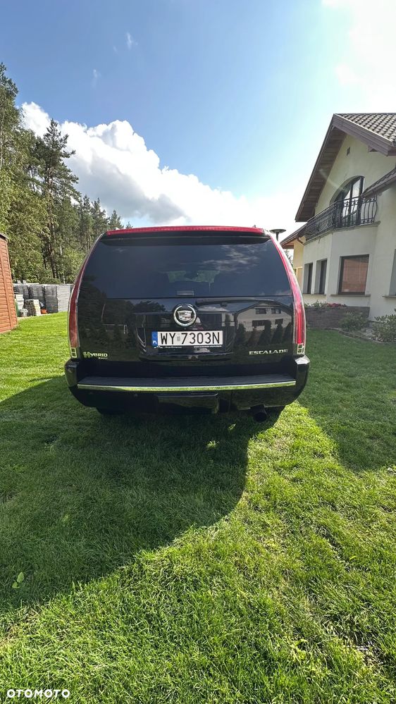 Cadillac Escalade 6.0 V8 Platinum - 5
