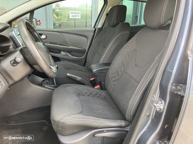 Renault Clio 0.9 TCe Limited - 26