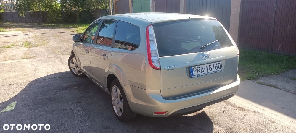 Ford Focus 1.6 16V Ambiente - 13