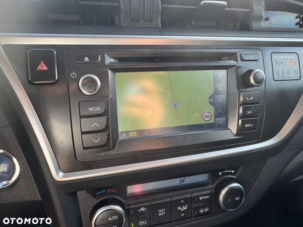 Toyota Auris Hybrid 135 Comfort - 10