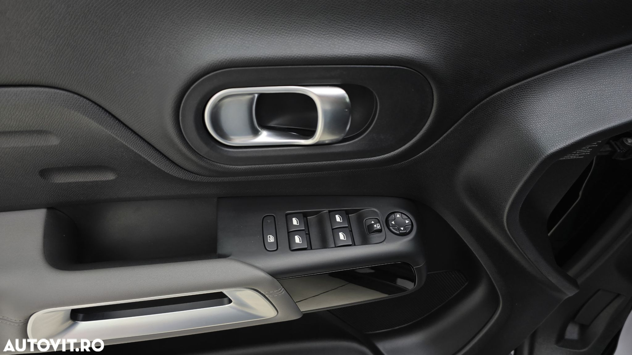 Citroën C5 Aircross 1.2 PureTech S&S EAT8 Feel - 11