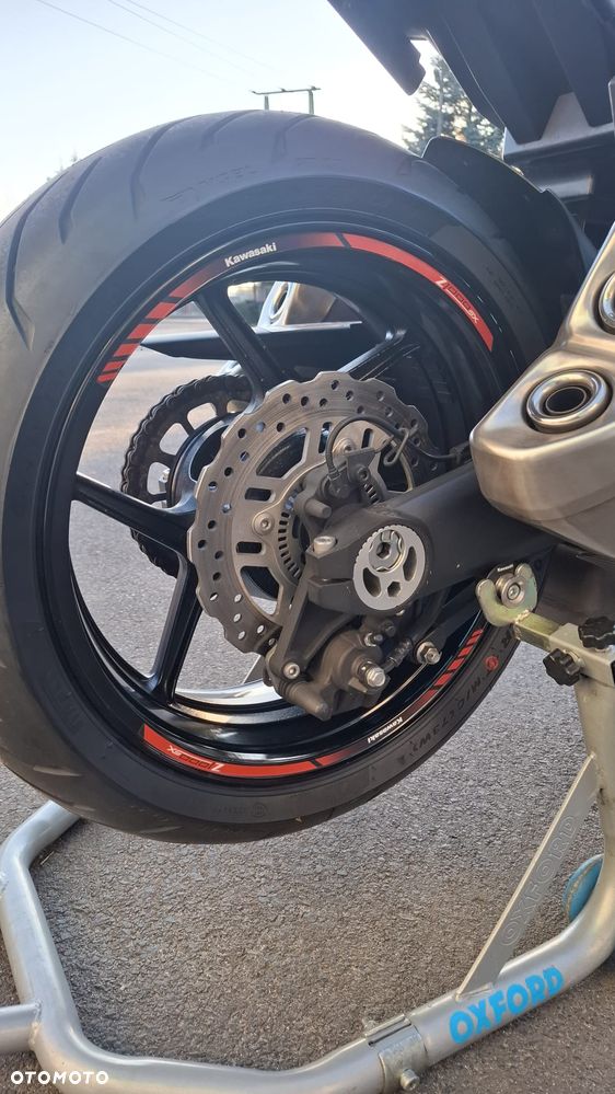 Kawasaki Ninja 1000 SX - 17