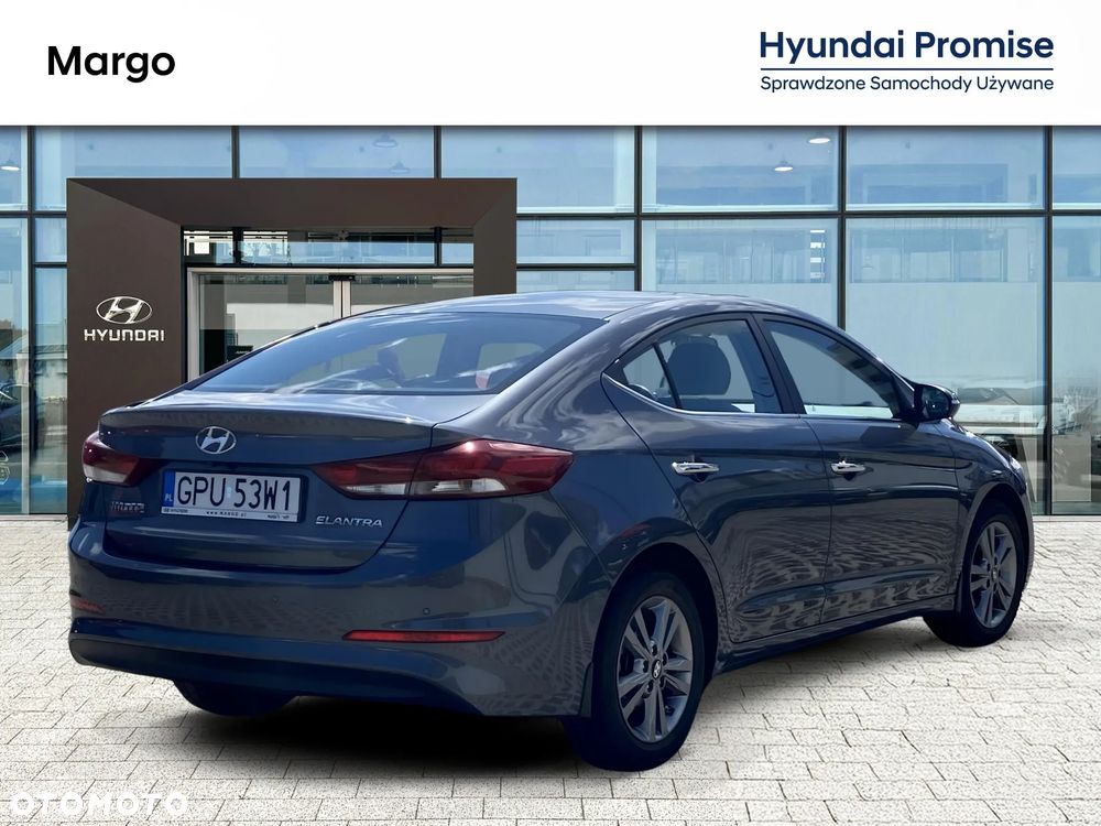 Hyundai Elantra 1.6 Comfort - 5