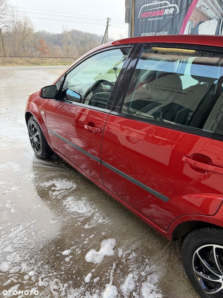 Ford Fiesta 1.4 - 5