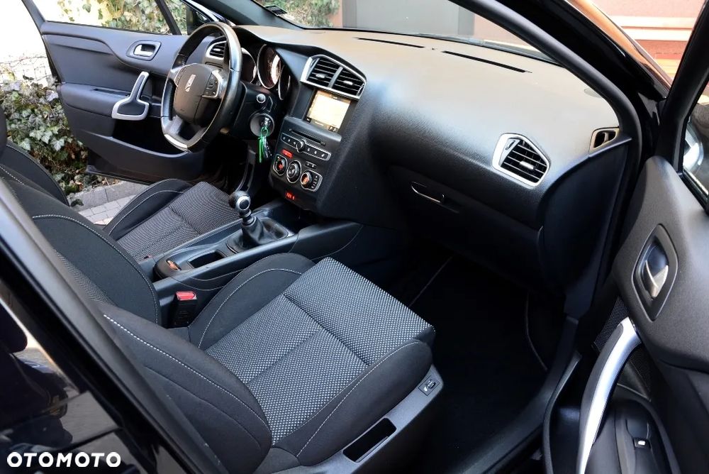 Citroën DS4 BlueHDi 120 S&S Chic - 24