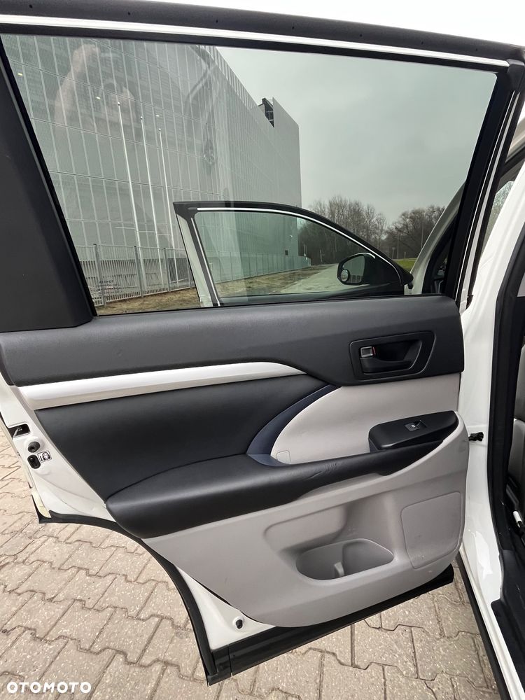 Toyota Highlander - 16