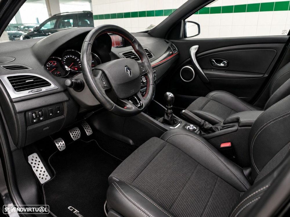 Renault Mégane Sport Tourer 1.5 dCi GT Line - 9