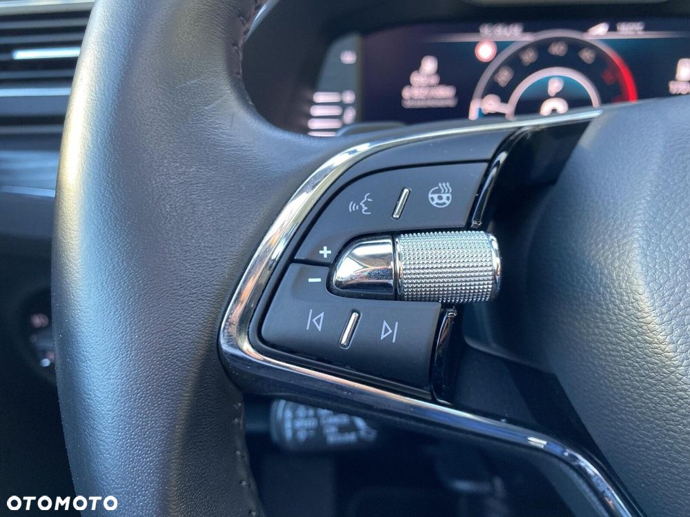 Skoda Superb 2.0 TDI SCR Style DSG - 28