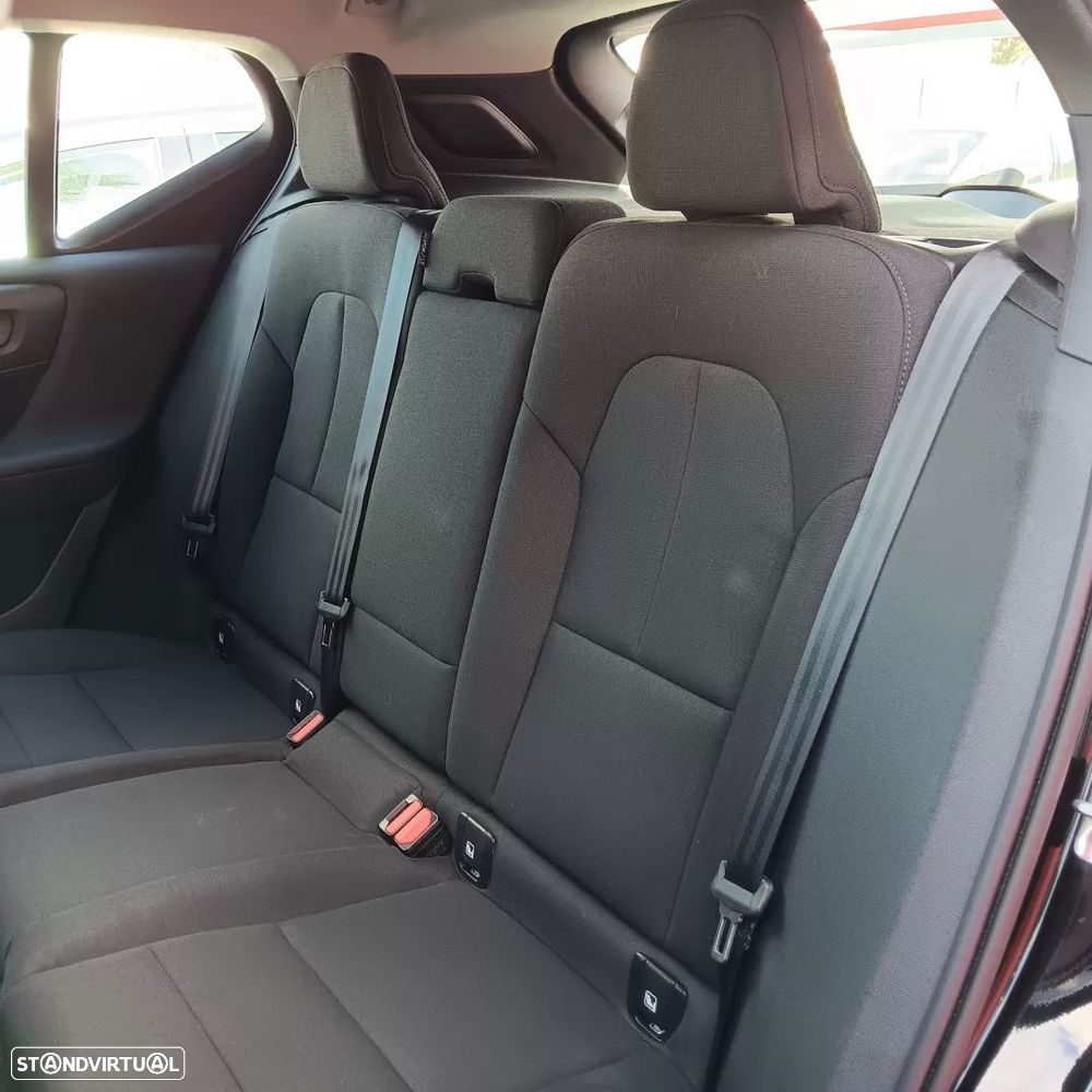 Volvo XC 40 1.5 T2 Momentum Core - 17