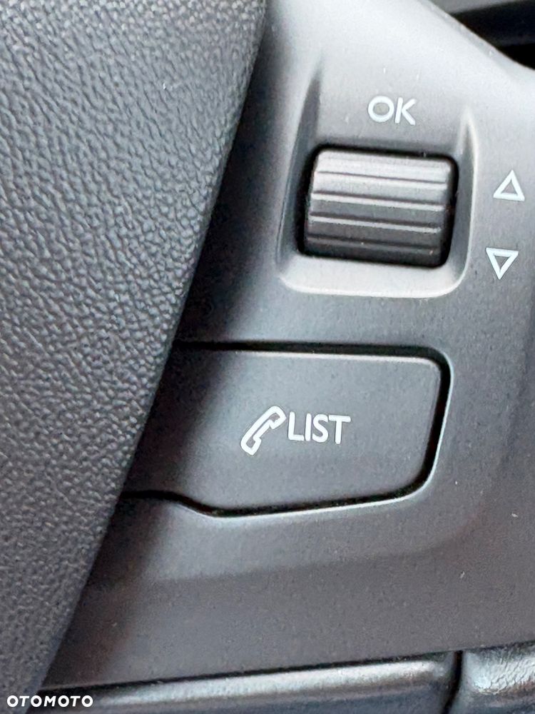 Peugeot 208 1.2 PureTech Allure - 21
