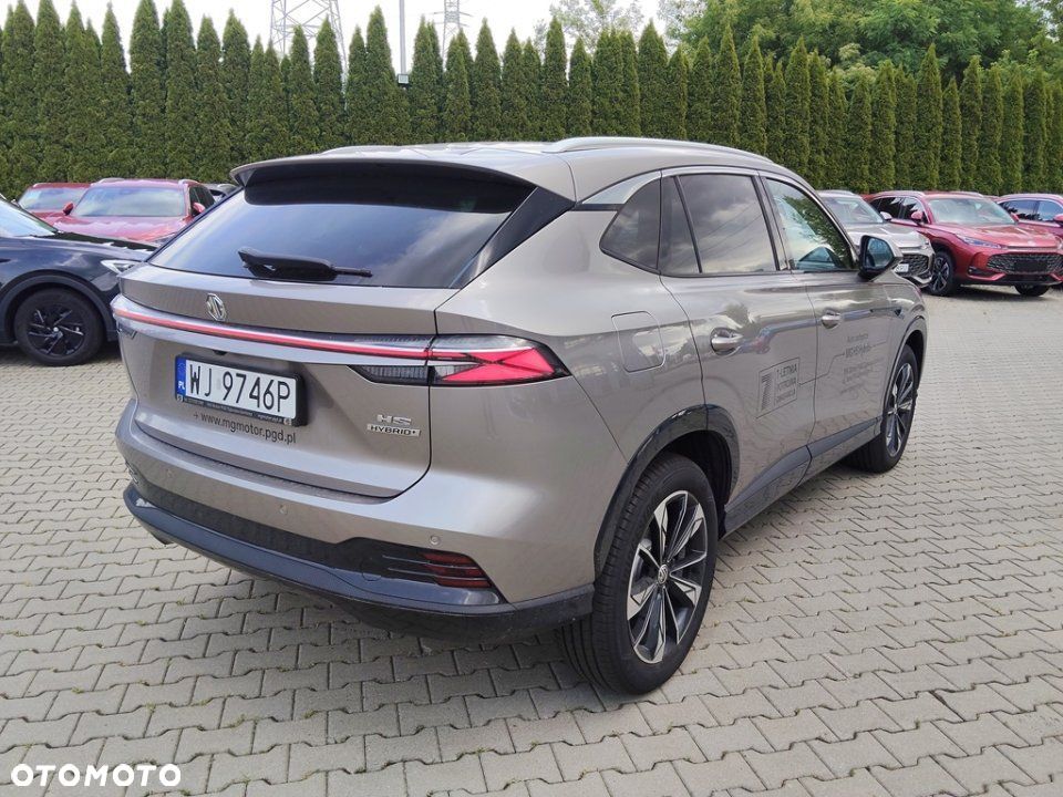 MG HS Hybrid+ - 11