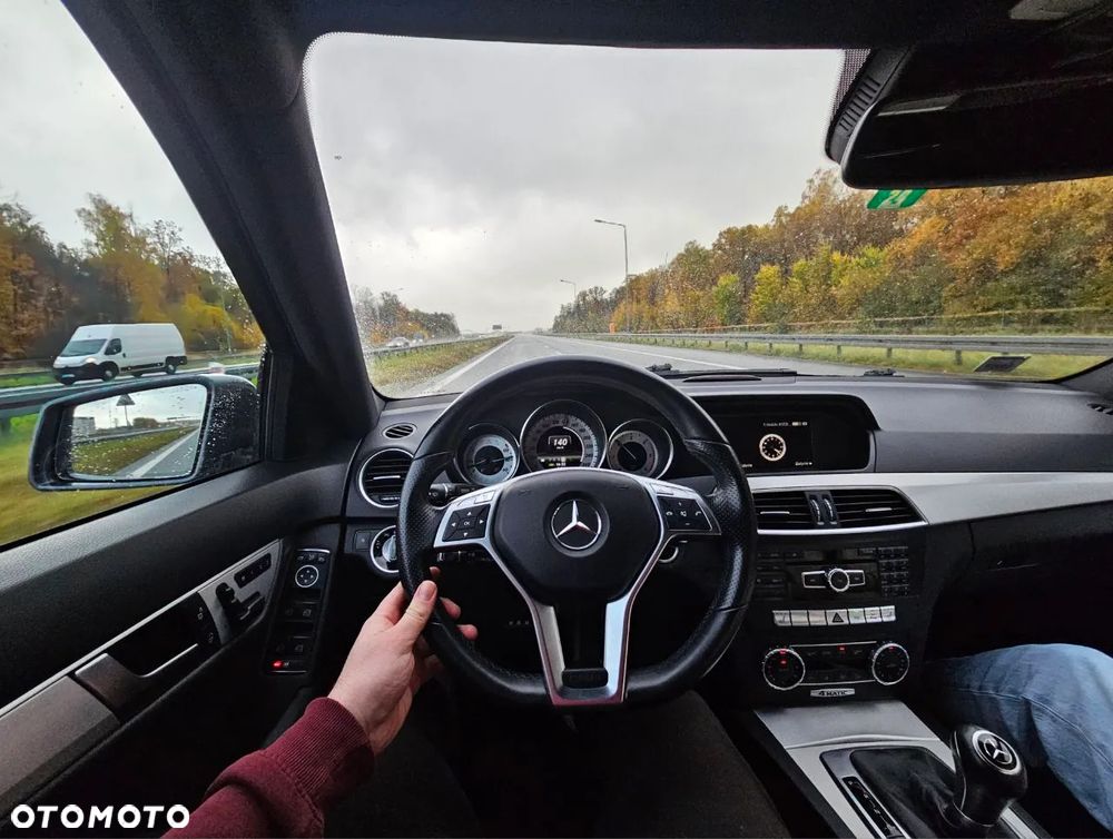 Mercedes-Benz Klasa C 250 (BlueTEC) d 4Matic T 7G-TRONIC AMG Line - 21