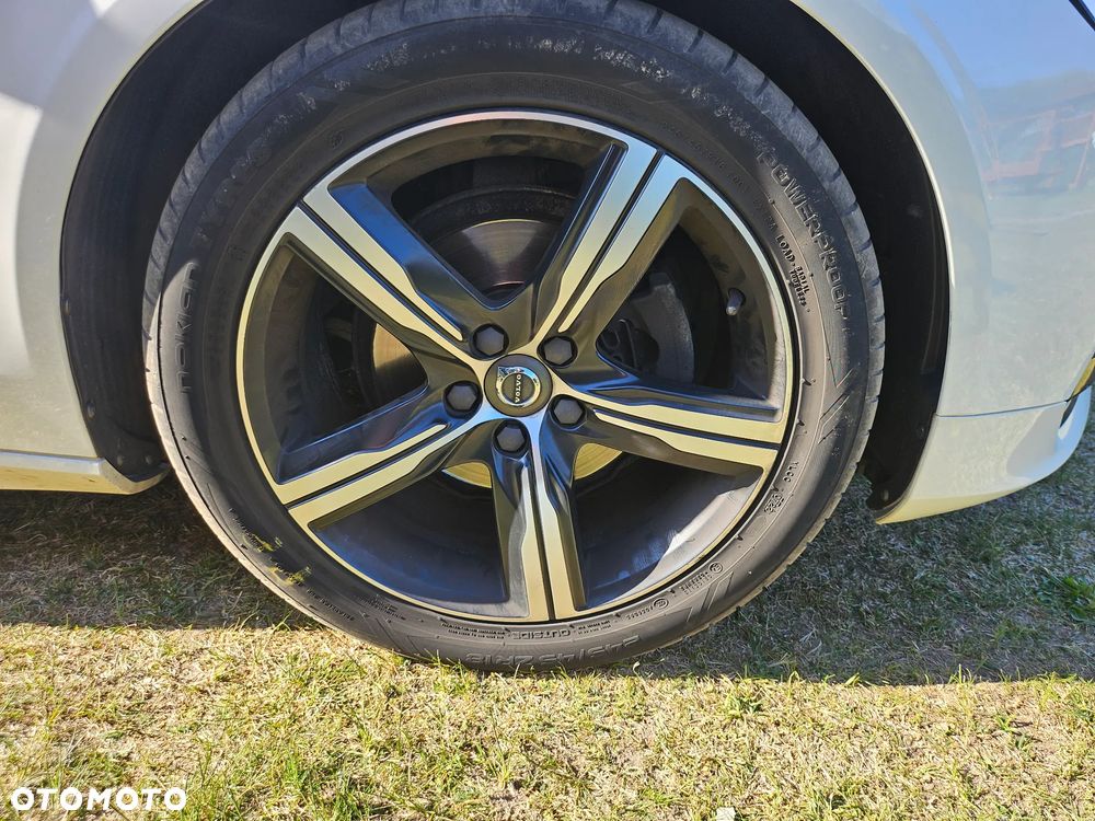 Volvo V90 D4 R-Design - 18
