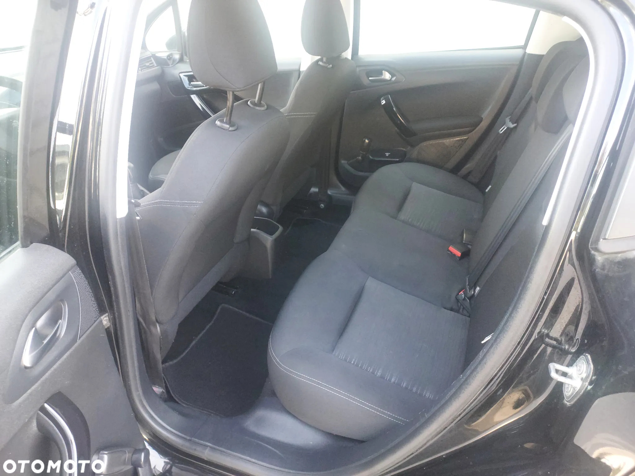 Peugeot 208 1.4 HDi Access - 10