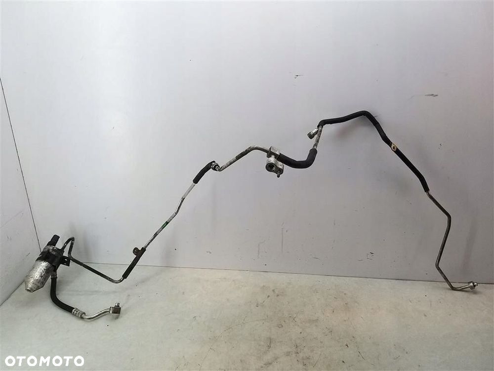 Przewód RURKA klimatyzacji Ssang Yong Rexton 01–17 2,7 DIESEL 68640-08100 - 1