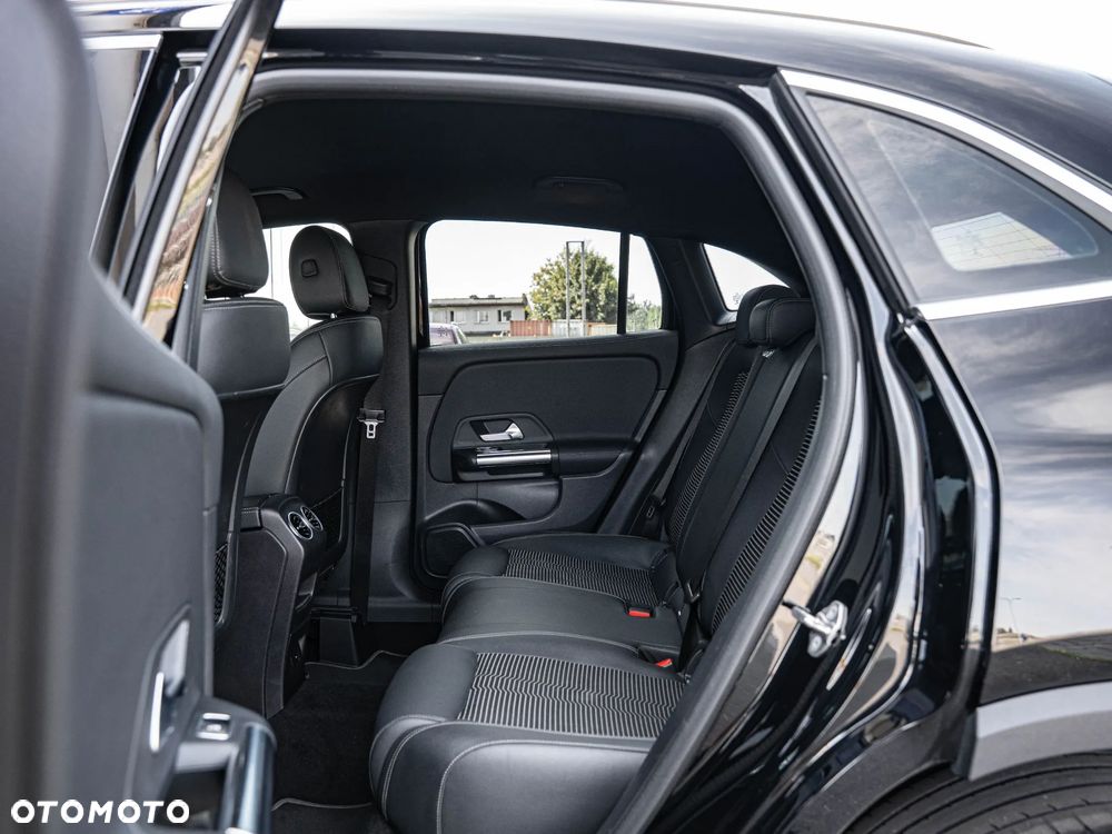 Mercedes-Benz GLA 250 e 8G-DCT Edition Progressive Line - 30