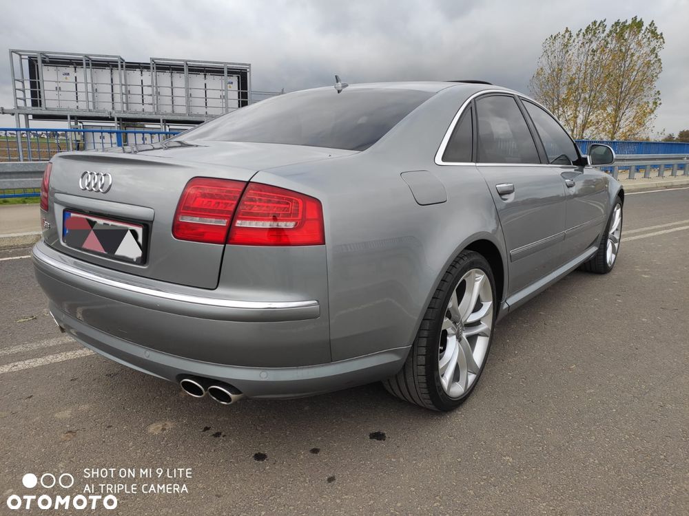 Audi S8 - 15