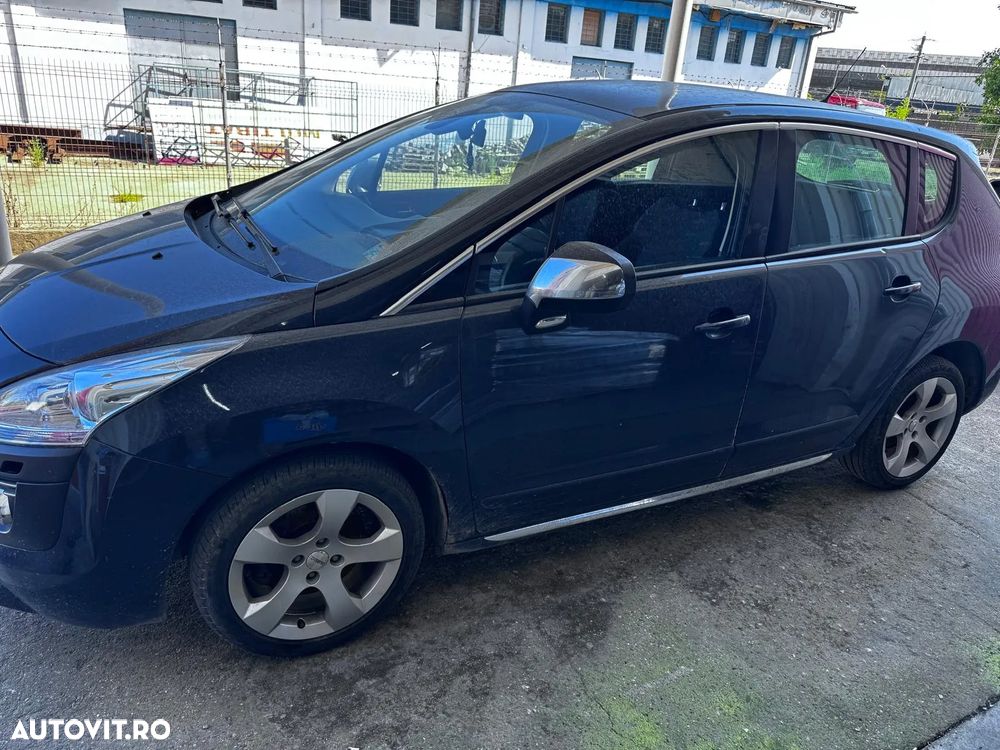 Peugeot 3008 2.0 HDI FAP Premium - 2