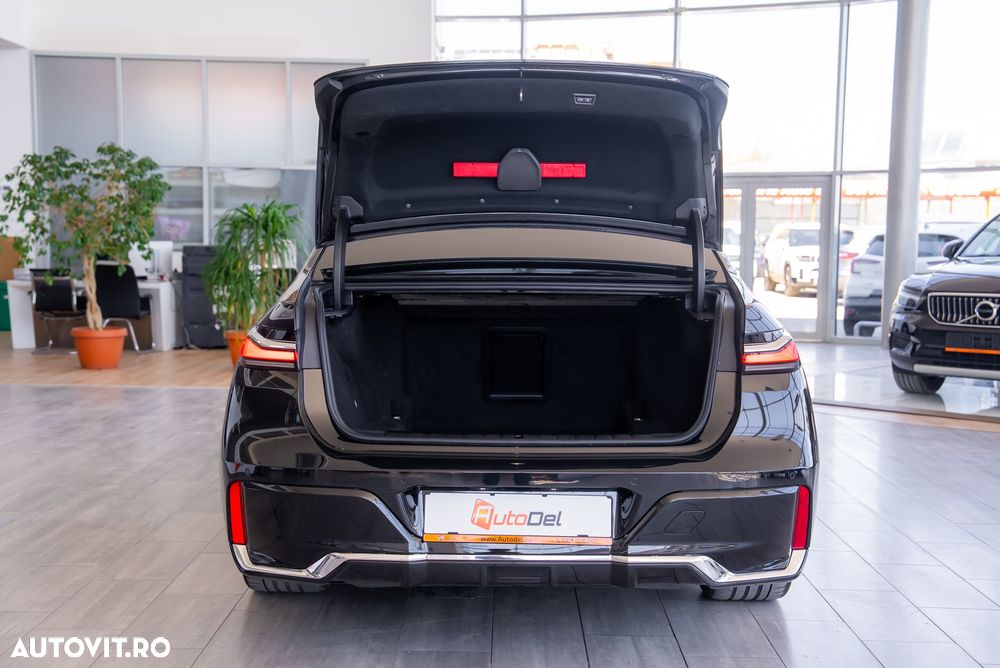 BMW Seria 7 - 21