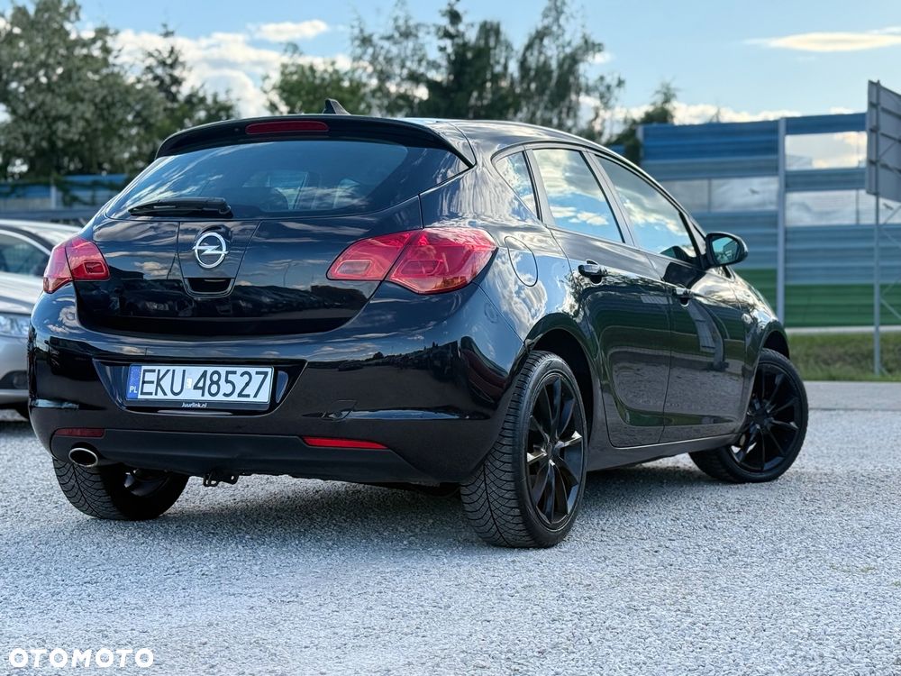 Opel Astra 1.4 Turbo Color Edition - 13