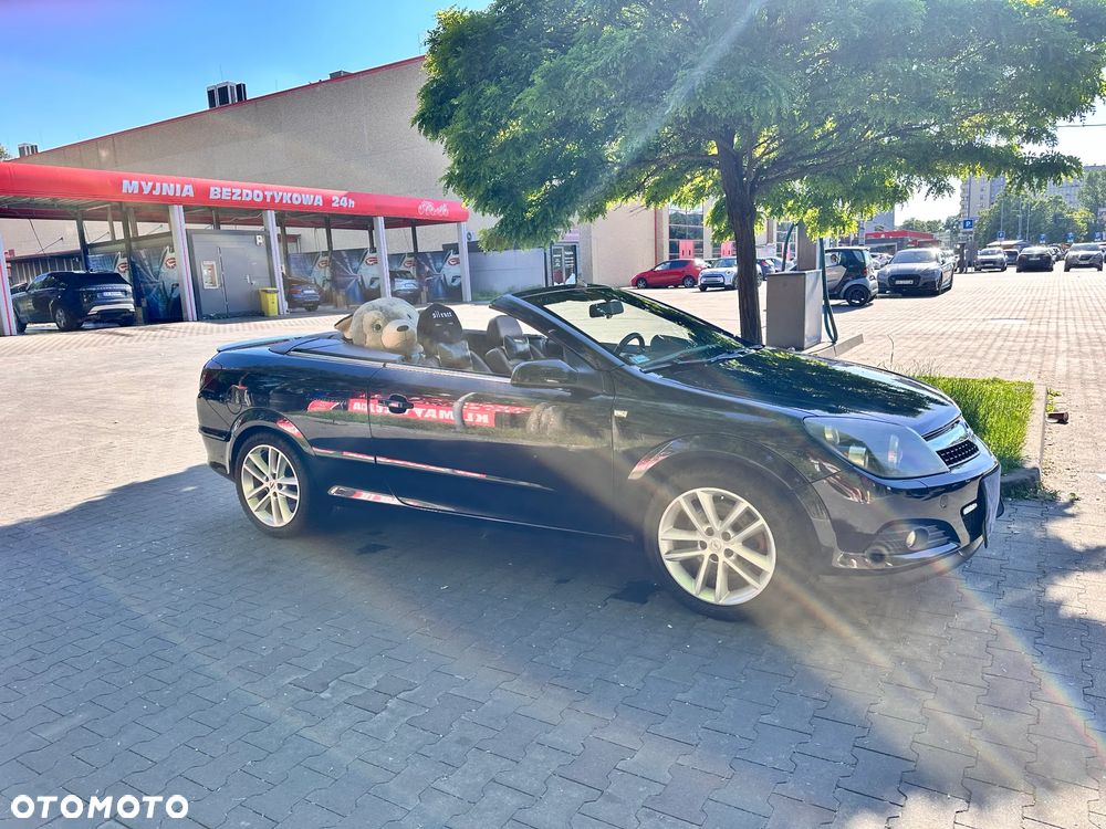 Opel Astra 1.9 CDTI Cosmo - 17