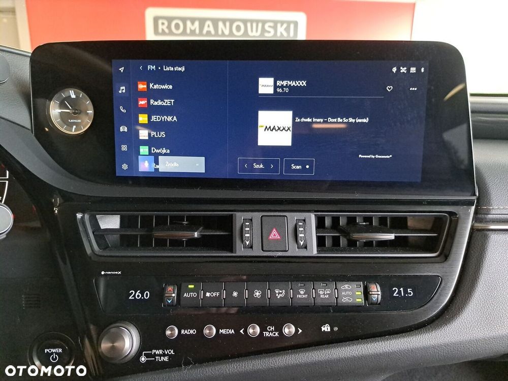 Lexus ES 300h Business Edition - 23